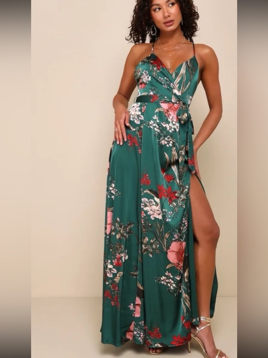 Lulus Dresses & Skirts - NWT! Lulu's Still the One Emerald Green Floral Print Satin Maxi Dress. Womens XL